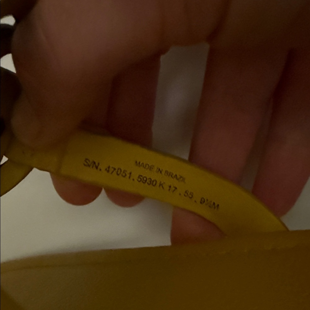 Tory Burch Yellow Leather Miller Thong Sandals - Picture 4 of 4